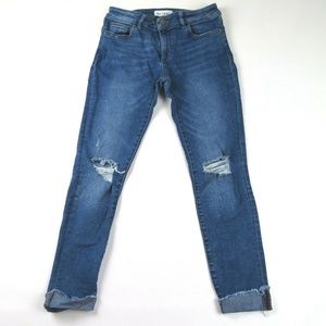 DL 1961 Florence Intrasculpt distressed crop jeans